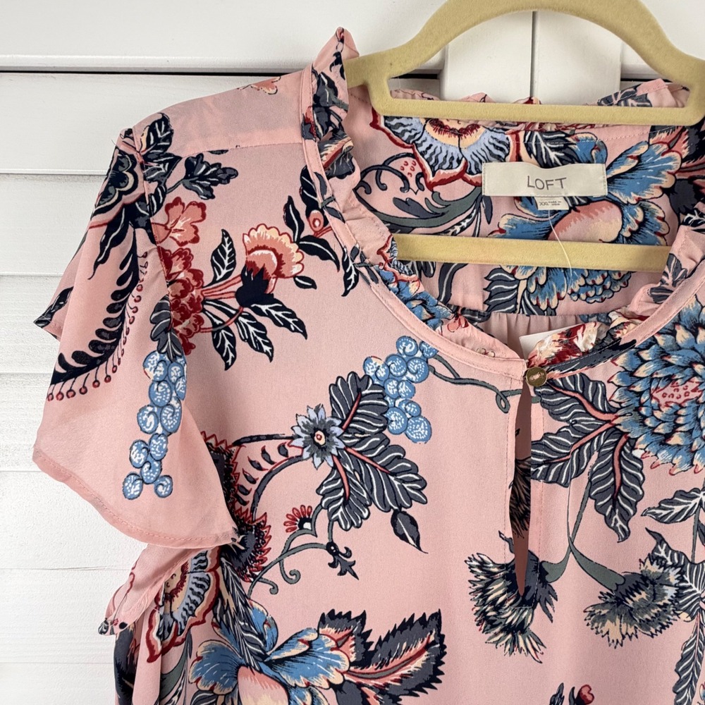 LOFT Blouse XXL Pink Floral Ruffle Sleeve Keyhole Neck NEW - Picture 3 of 15